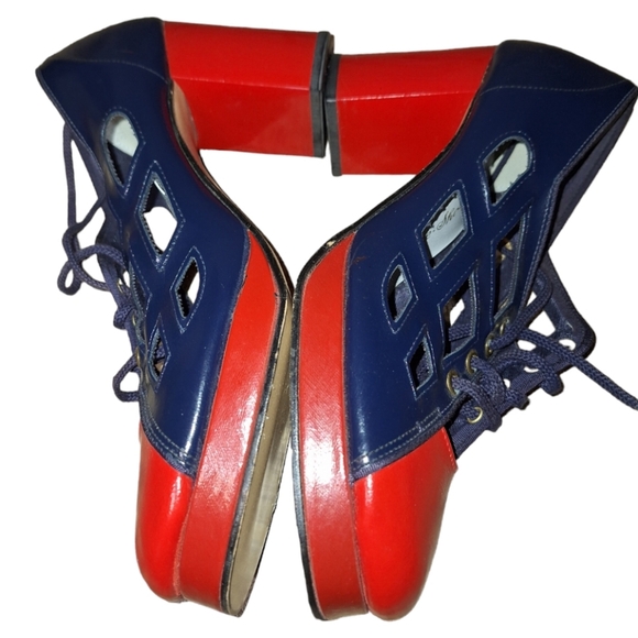 Retro Block Heels - Picture 2 of 15